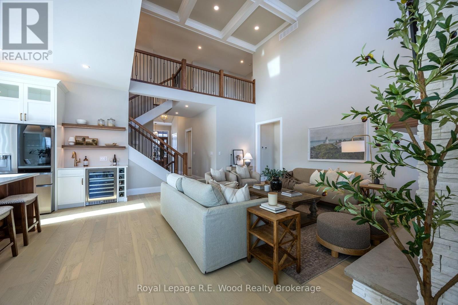 18 Greenhill Drive, Tillsonburg, Ontario  N4G 2K6 - Photo 24 - X12534538