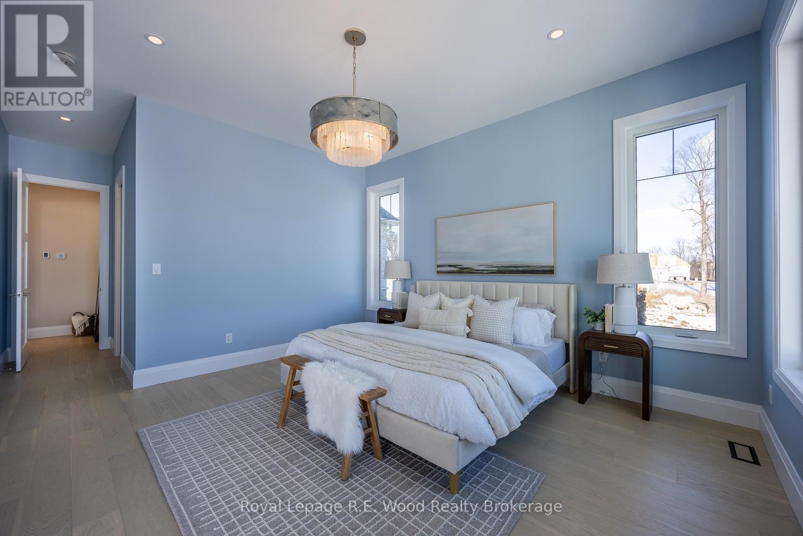 18 Greenhill Drive, Tillsonburg, Ontario  N4G 2K6 - Photo 27 - X12534538