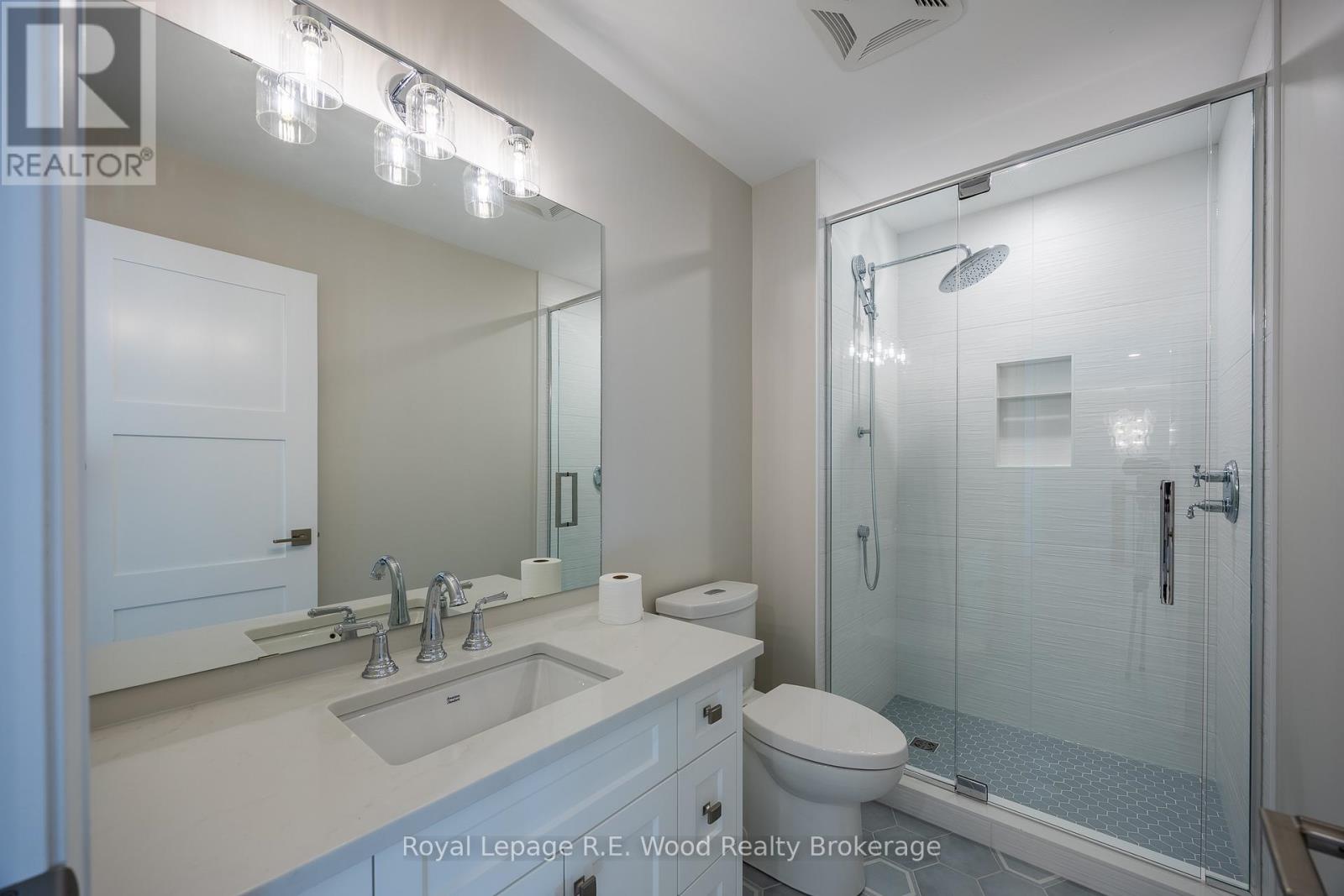 18 Greenhill Drive, Tillsonburg, Ontario  N4G 2K6 - Photo 44 - X12534538