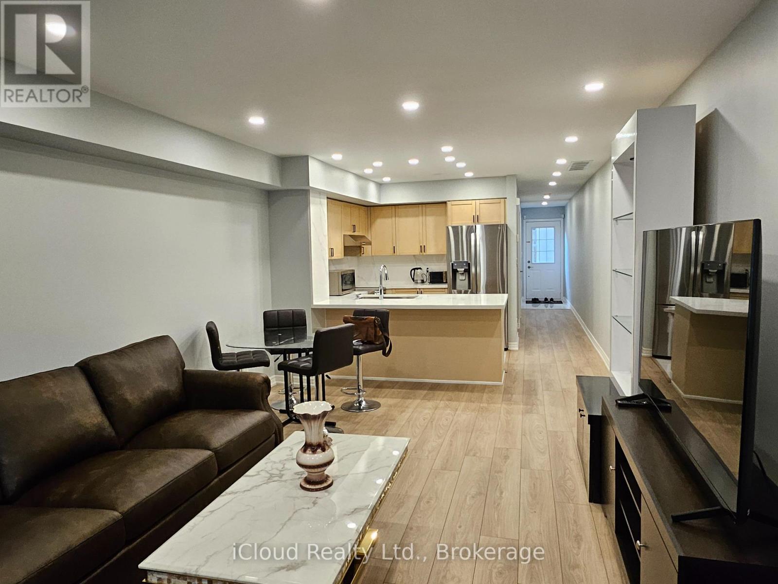 11 - 285 Antibes Drive, Toronto, Ontario  M2R 3X9 - Photo 5 - C12515496