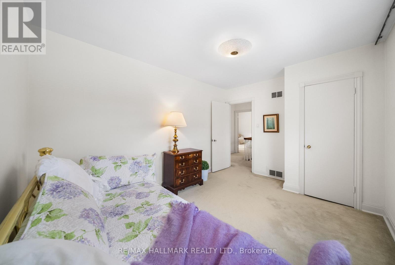 55 Sandringham Drive, Toronto, Ontario  M5M 3G4 - Photo 25 - C12534144