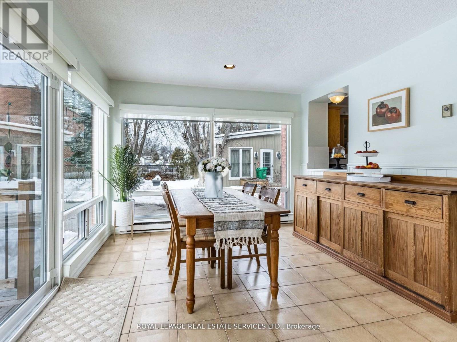 32 Wellington Street E, Brampton, Ontario  L6W 1Y4 - Photo 14 - W12243926