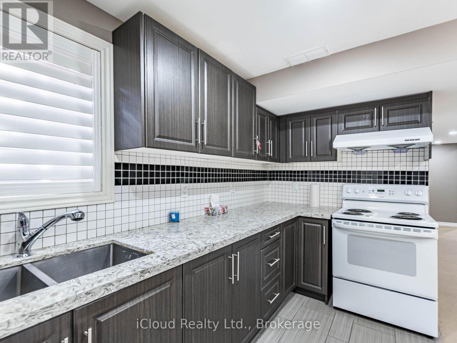 15 Sea Lion Road, Brampton, Ontario  L6V 4P8 - Photo 31 - W12531864