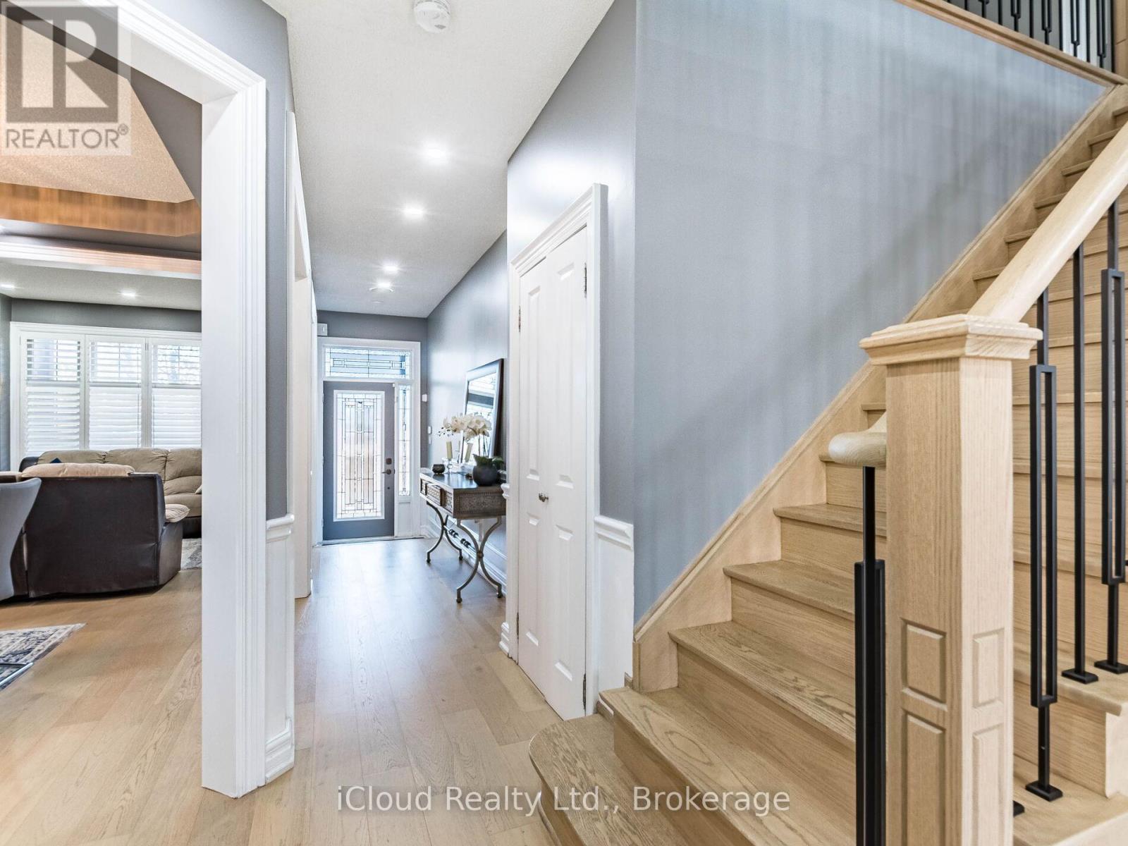 15 Sea Lion Road, Brampton, Ontario  L6V 4P8 - Photo 4 - W12531864