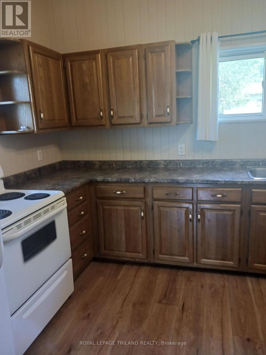 55 Main Street S, Lambton Shores, Ontario  N0N 1J0 - Photo 18 - X12429018