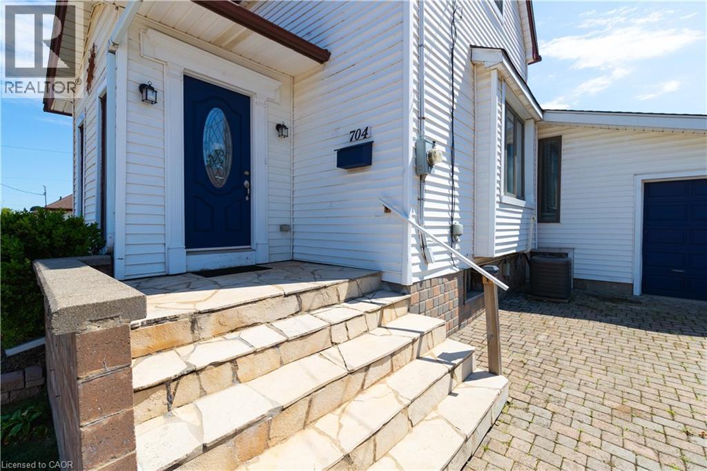 704 Roxborough Avenue, Hamilton, Ontario  L8H 1S5 - Photo 4 - 40786692