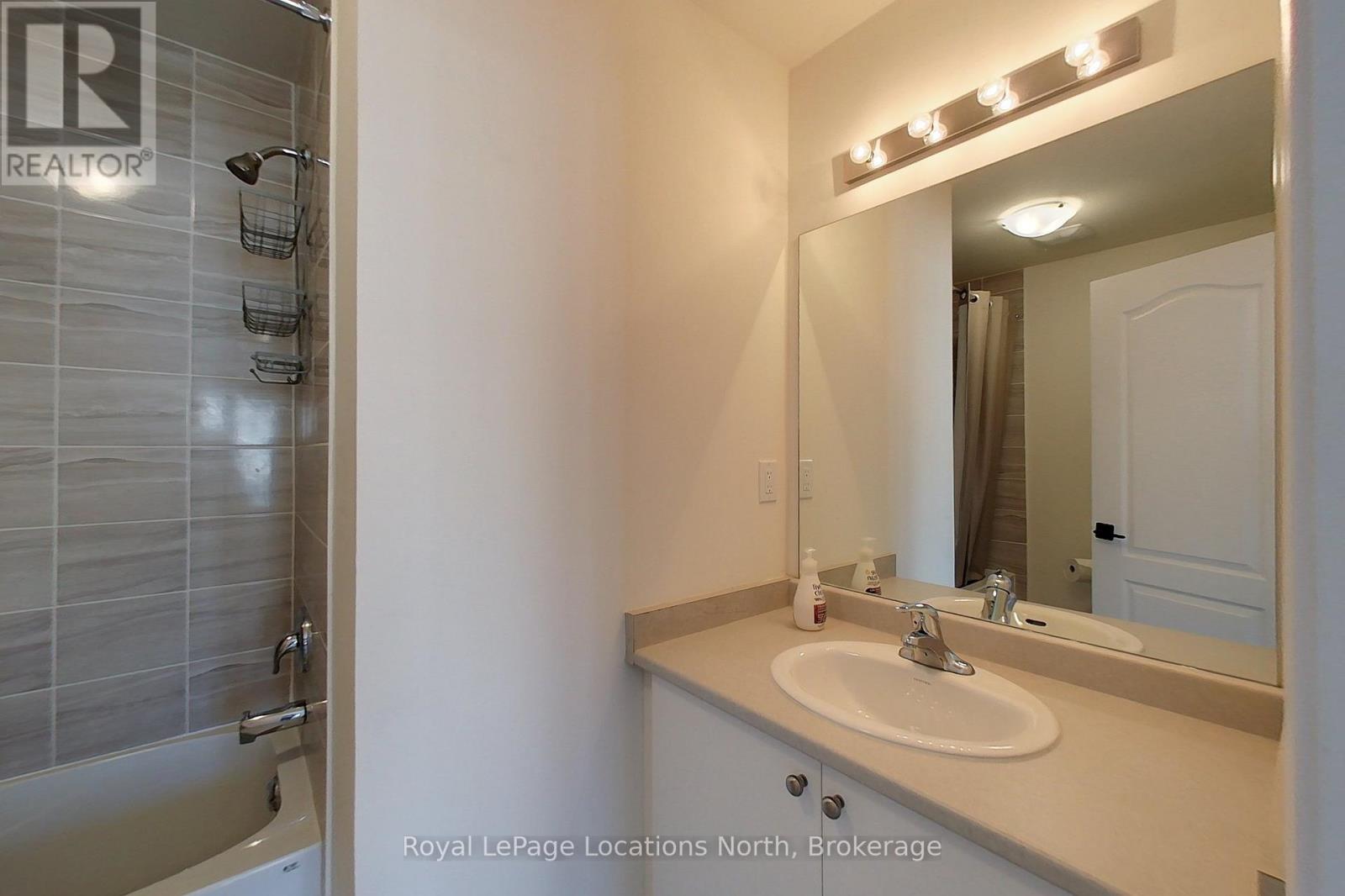 96 Sandhill Crane Drive, Wasaga Beach, Ontario  L9Z 0K4 - Photo 33 - S12534350