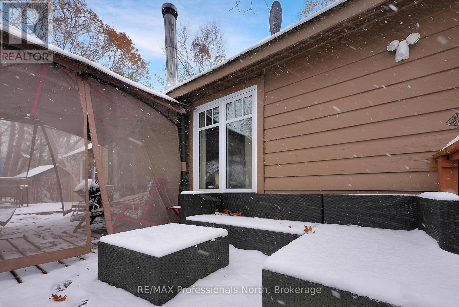 1012 Iroquois Lane, Minden Hills, Ontario  K0M 2K0 - Photo 20 - X12534450