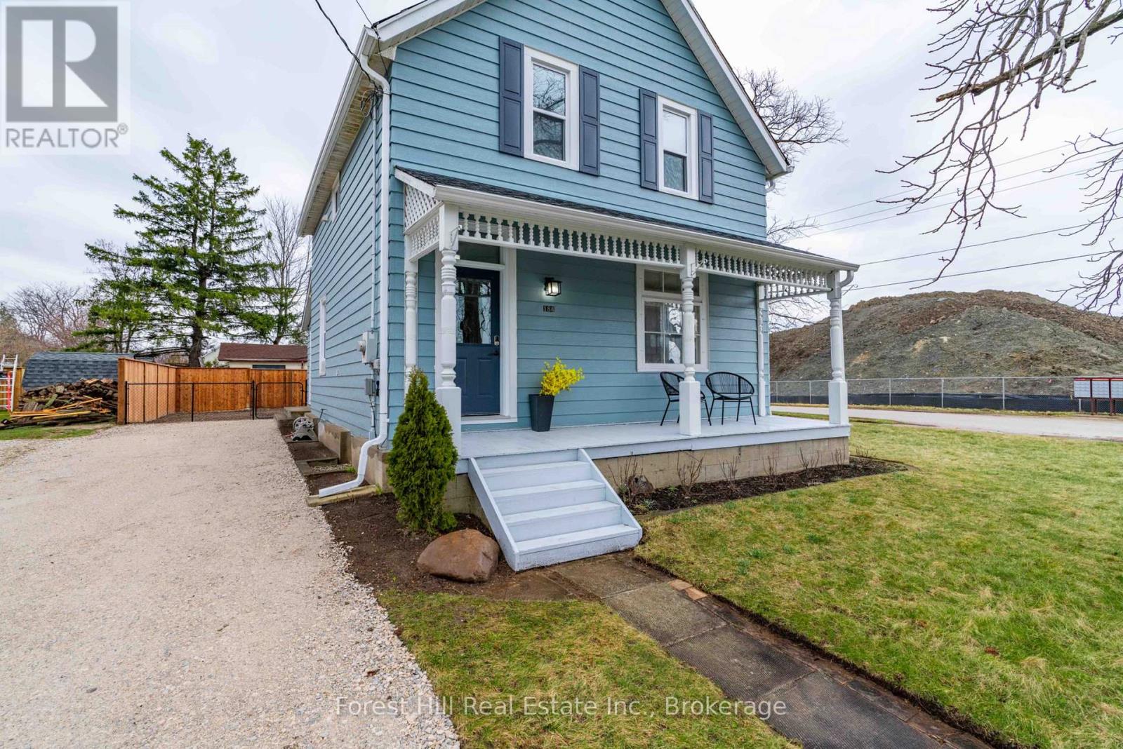 184 Boucher Street E, Meaford, Ontario  N4L 1B7 - Photo 3 - X12534496