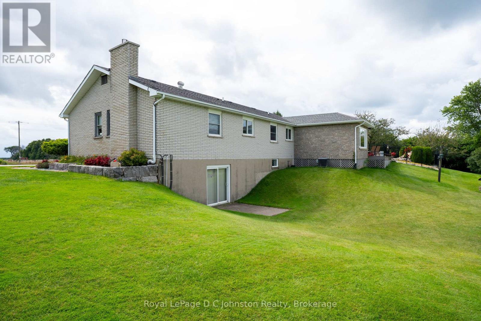 830 Concession 2 Concession W, Saugeen Shores, Ontario  N0H 2C5 - Photo 7 - X12534574