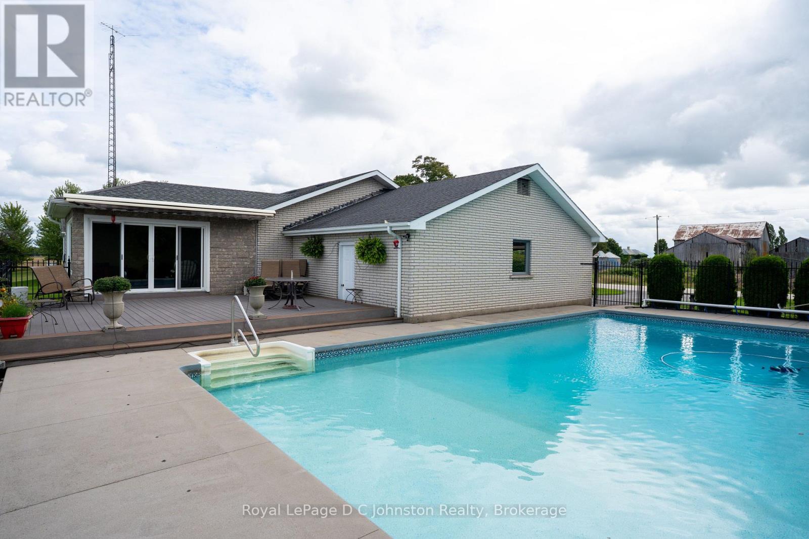 830 Concession 2 Concession W, Saugeen Shores, Ontario  N0H 2C5 - Photo 9 - X12534574