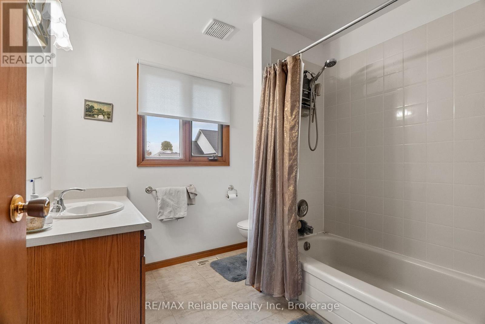 226 Main Street N, Huron East, Ontario N0K 1W0 - Photo 16 - X12534620