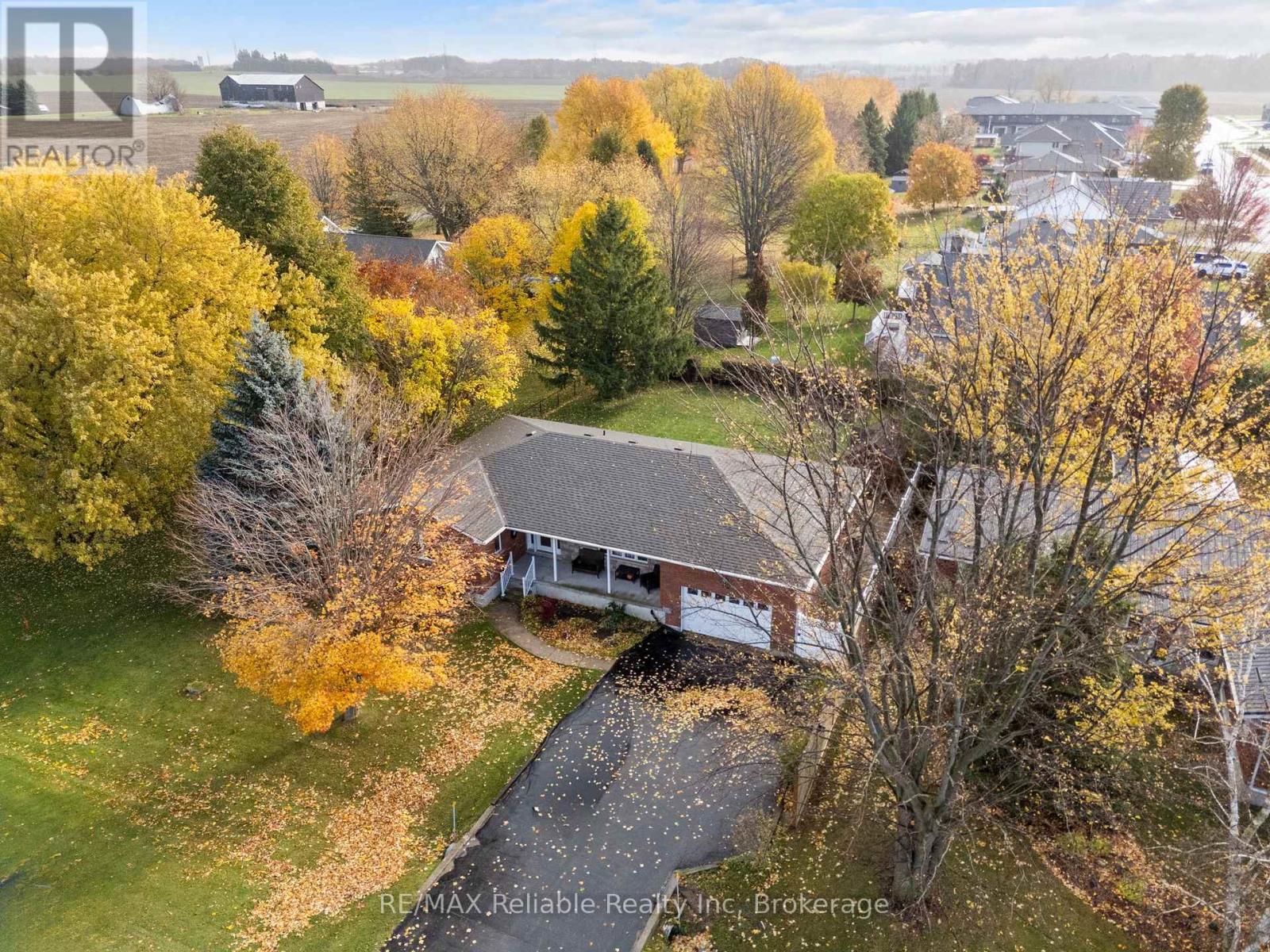 226 Main Street N, Huron East, Ontario N0K 1W0 - Photo 2 - X12534620