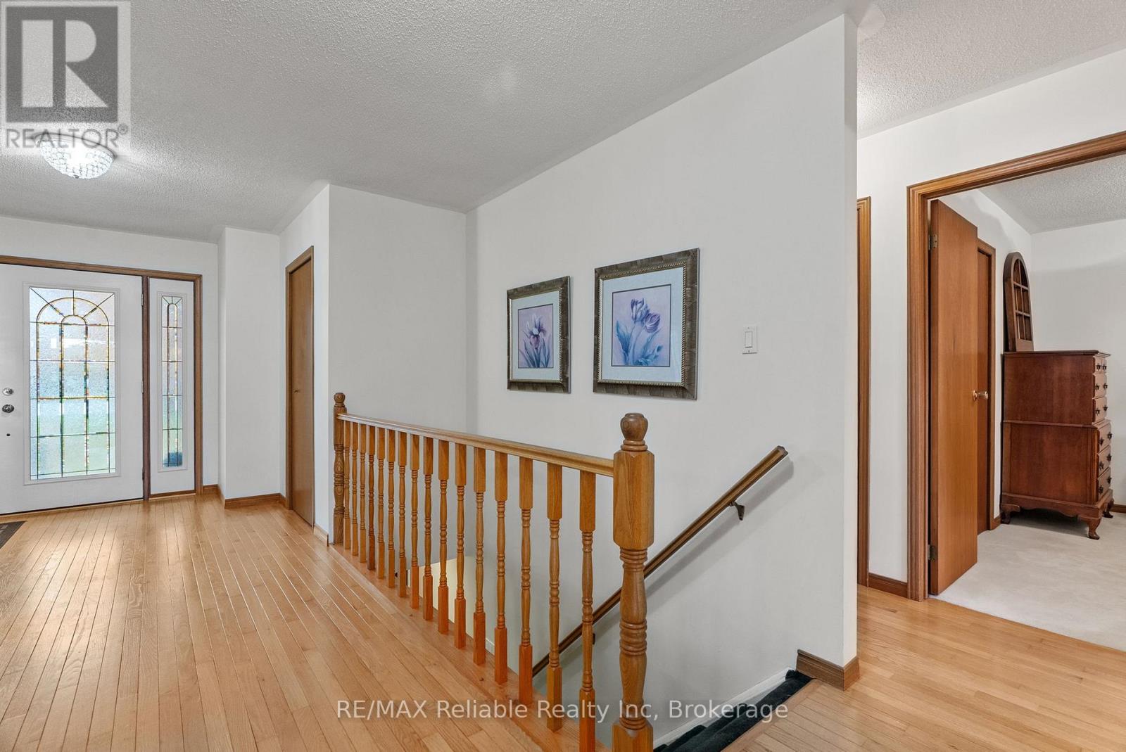 226 Main Street N, Huron East, Ontario N0K 1W0 - Photo 5 - X12534620