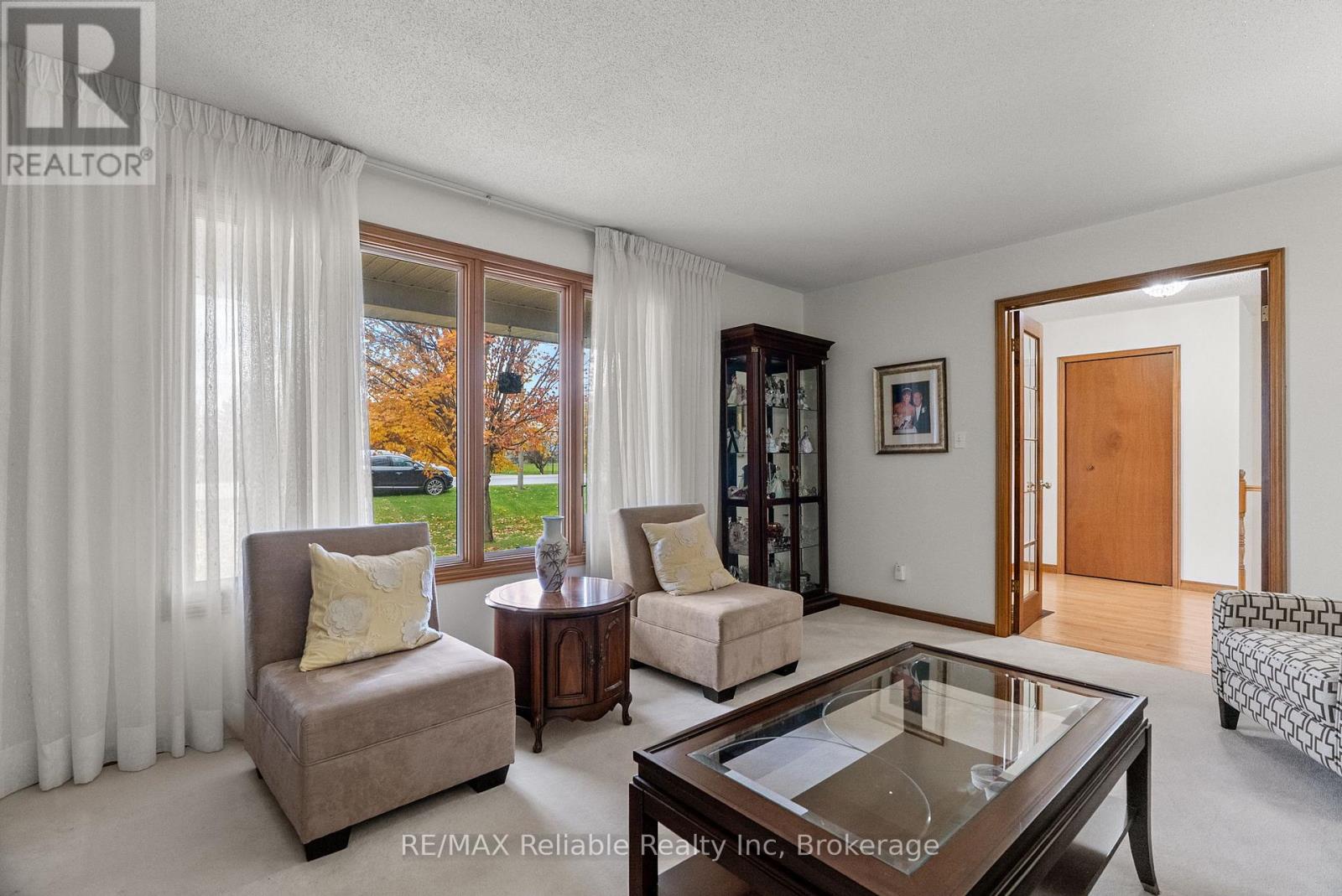 226 Main Street N, Huron East, Ontario N0K 1W0 - Photo 8 - X12534620