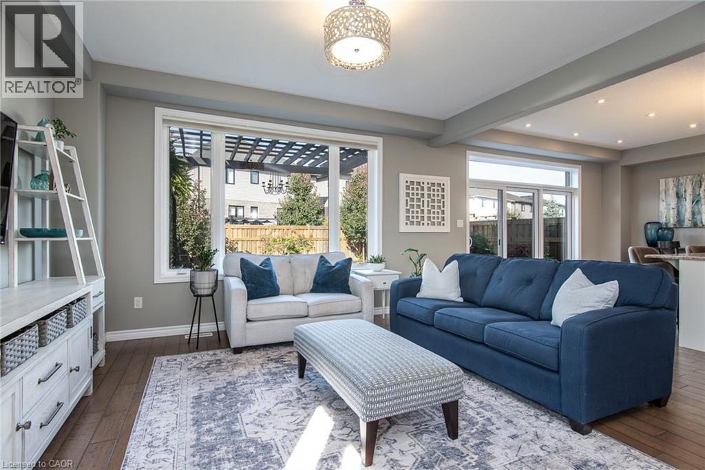 597 Sundew Drive, Waterloo, Ontario  N2V 0B9 - Photo 4 - 40785157