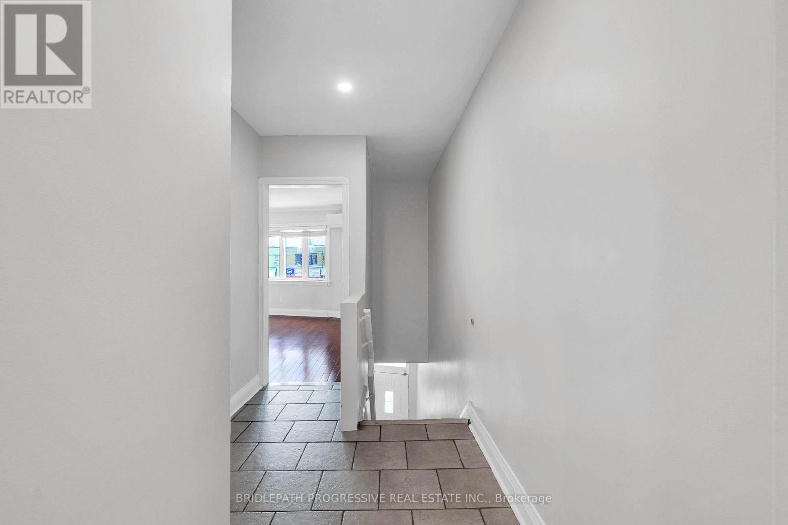 A - 1898 Avenue Road, Toronto, Ontario  M5M 3Z8 - Photo 4 - C12534376