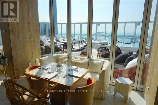 2210 - 88 Blue Jays Way, Toronto, Ontario  M5V 0L7 - Photo 13 - C12534448