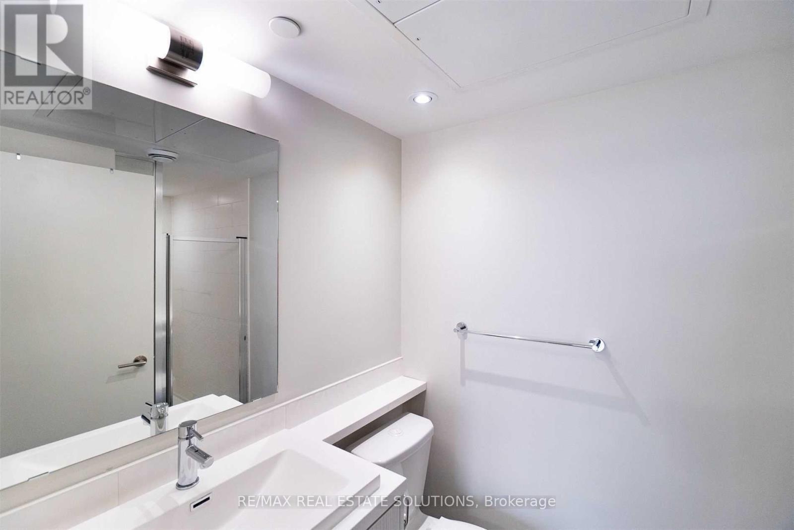 2308 - 2 Sonic Way, Toronto, Ontario M3C 0P2 - Photo 10 - C12534472