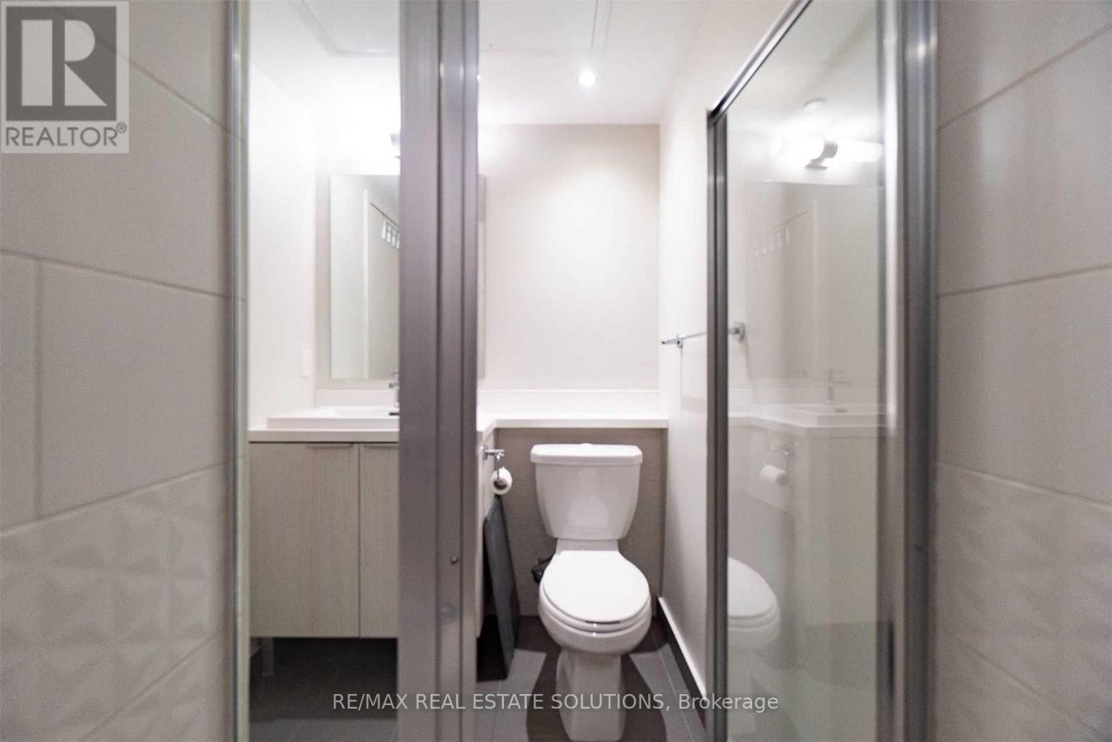 2308 - 2 Sonic Way, Toronto, Ontario M3C 0P2 - Photo 11 - C12534472