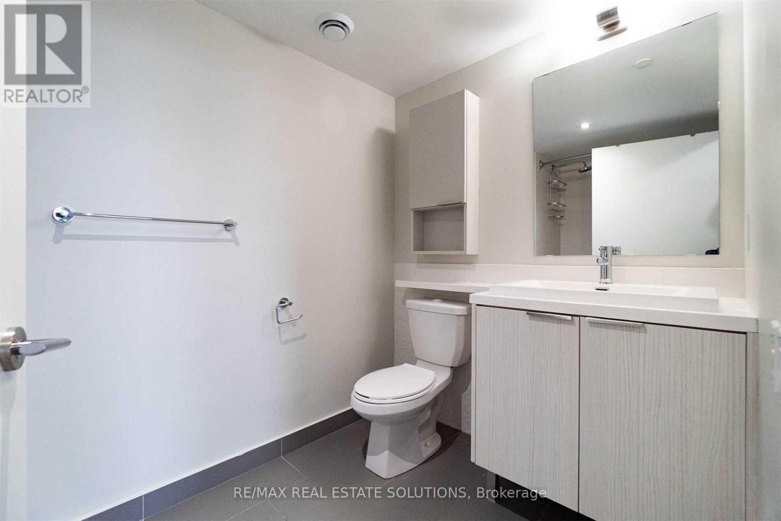 2308 - 2 Sonic Way, Toronto, Ontario M3C 0P2 - Photo 17 - C12534472