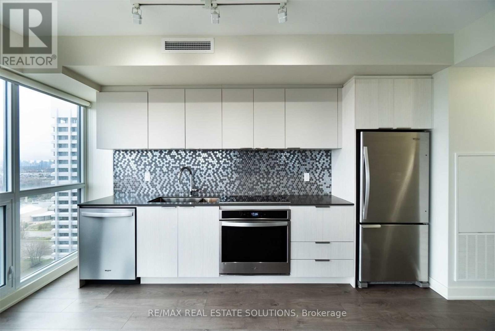 2308 - 2 Sonic Way, Toronto, Ontario M3C 0P2 - Photo 4 - C12534472