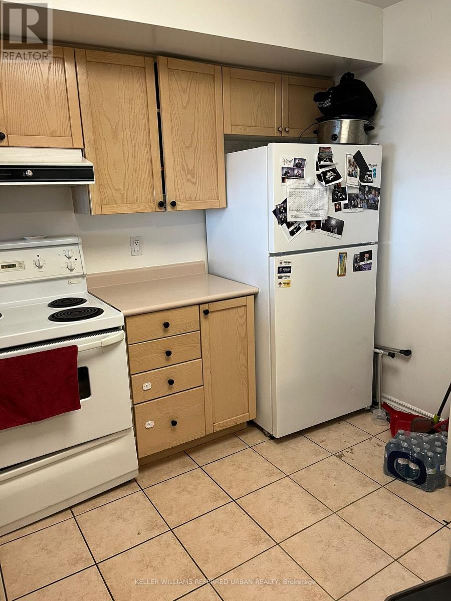 1001 - 8 Covington Road, Toronto, Ontario  M6A 3E5 - Photo 7 - C12534572