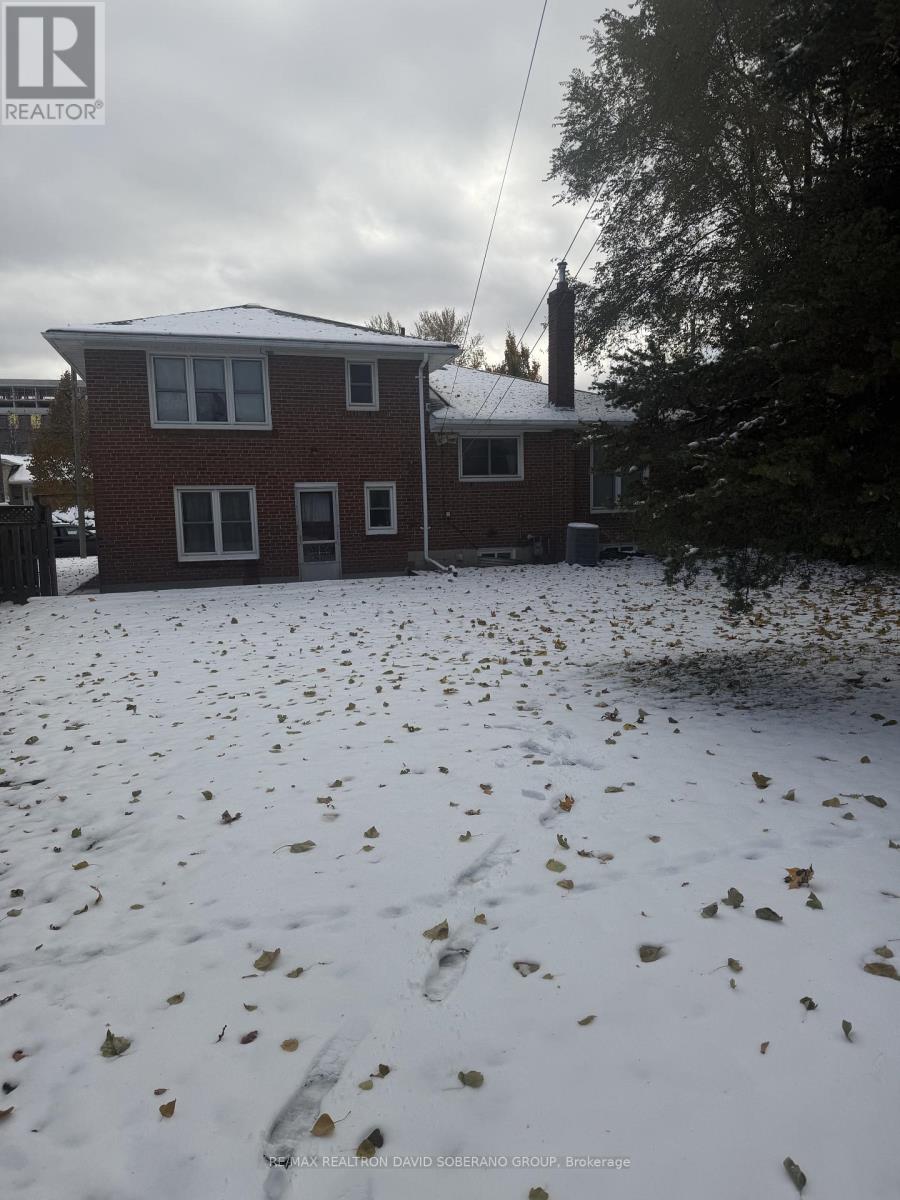 160 Cocksfield Avenue, Toronto, Ontario  M3H 3T5 - Photo 3 - C12534600