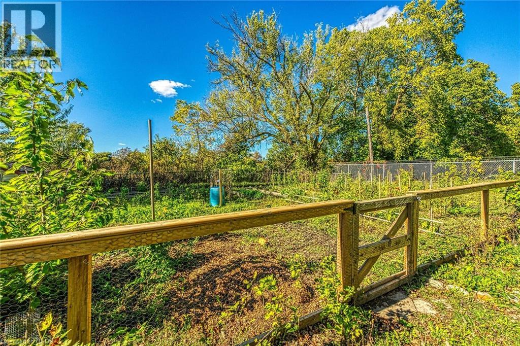 1032 Pine Street, Dunnville, Ontario  N1A 2M9 - Photo 34 - 40773649