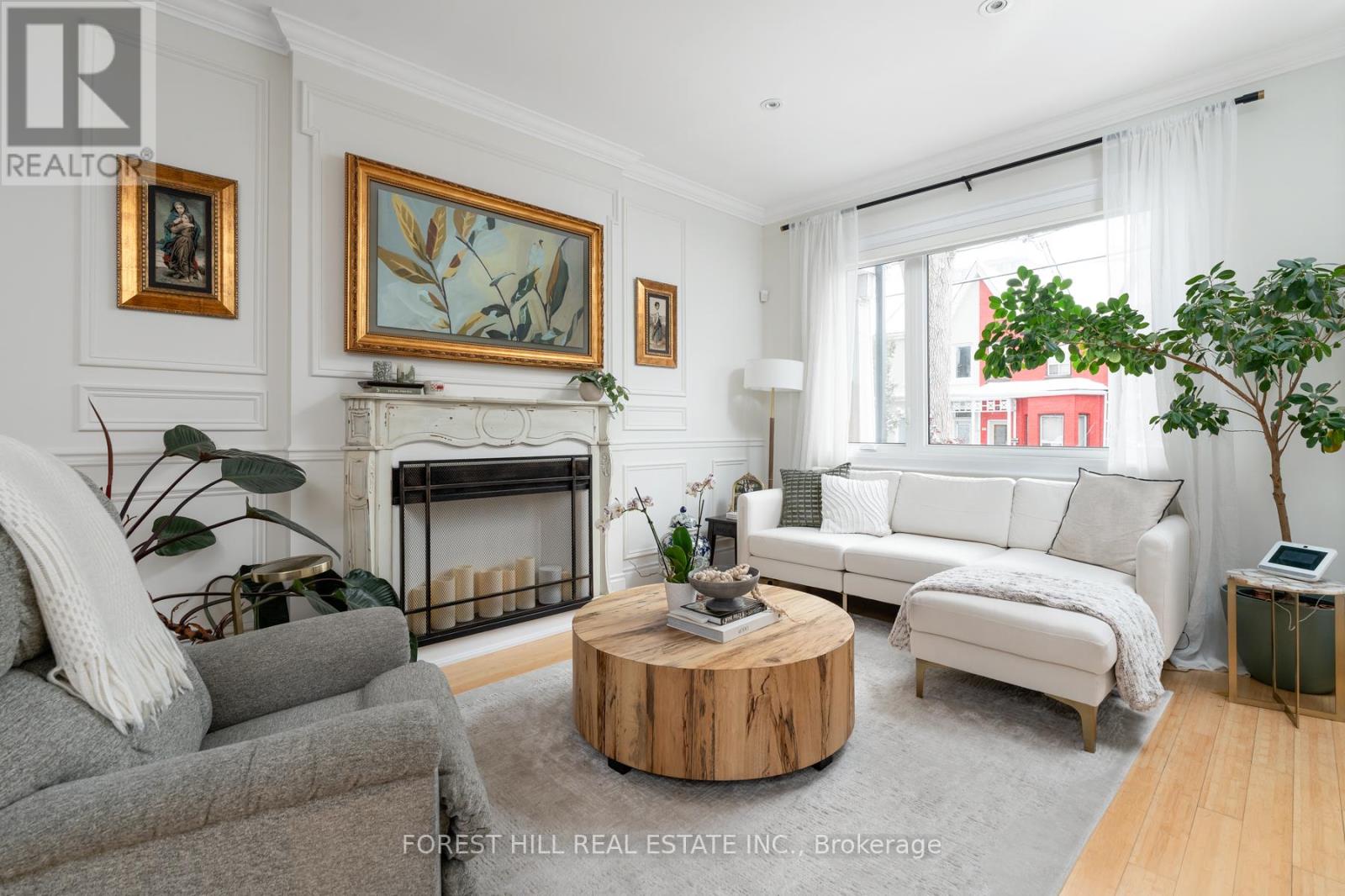 698 Adelaide Street, Toronto, Ontario  M6J 1B1 - Photo 5 - C12534242