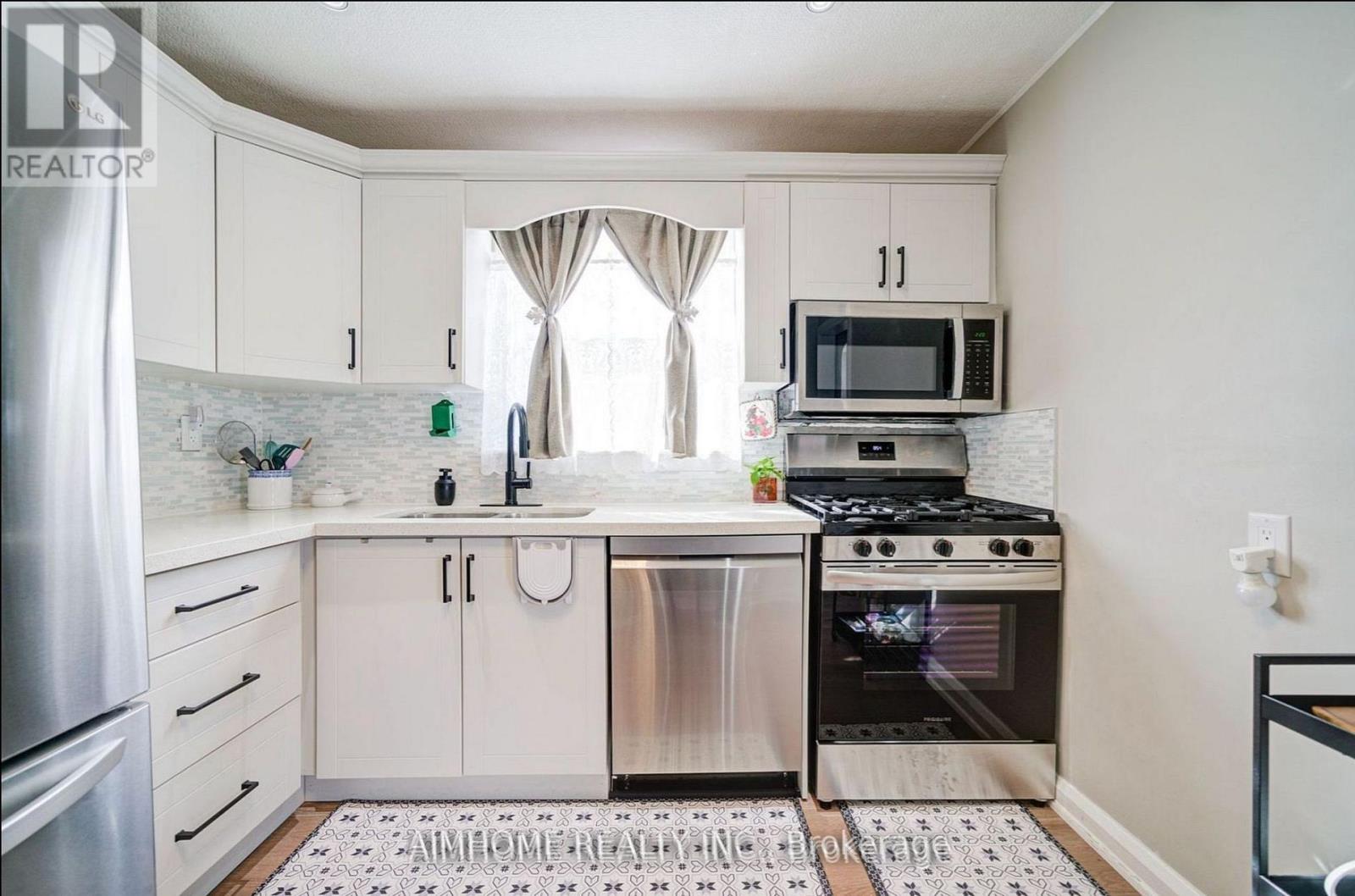 Upper Floor - 221 St Lawrence Street, Whitby, Ontario  L1N 1G9 - Photo 14 - E12534362