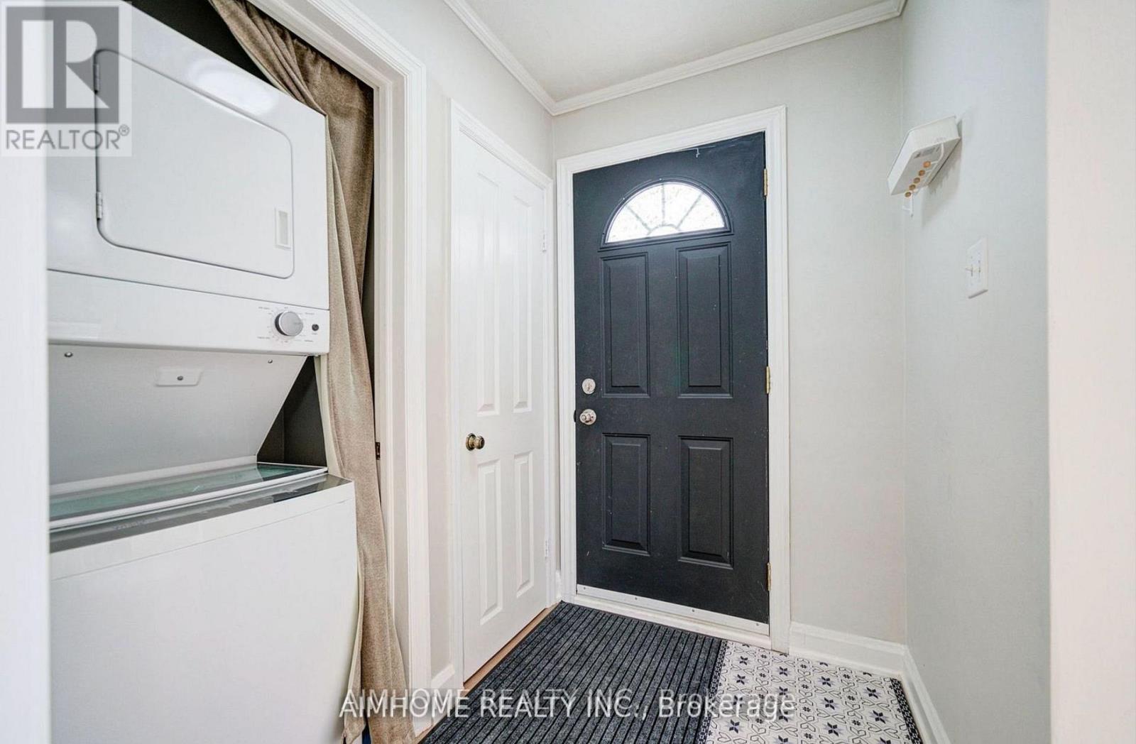 Upper Floor - 221 St Lawrence Street, Whitby, Ontario  L1N 1G9 - Photo 2 - E12534362