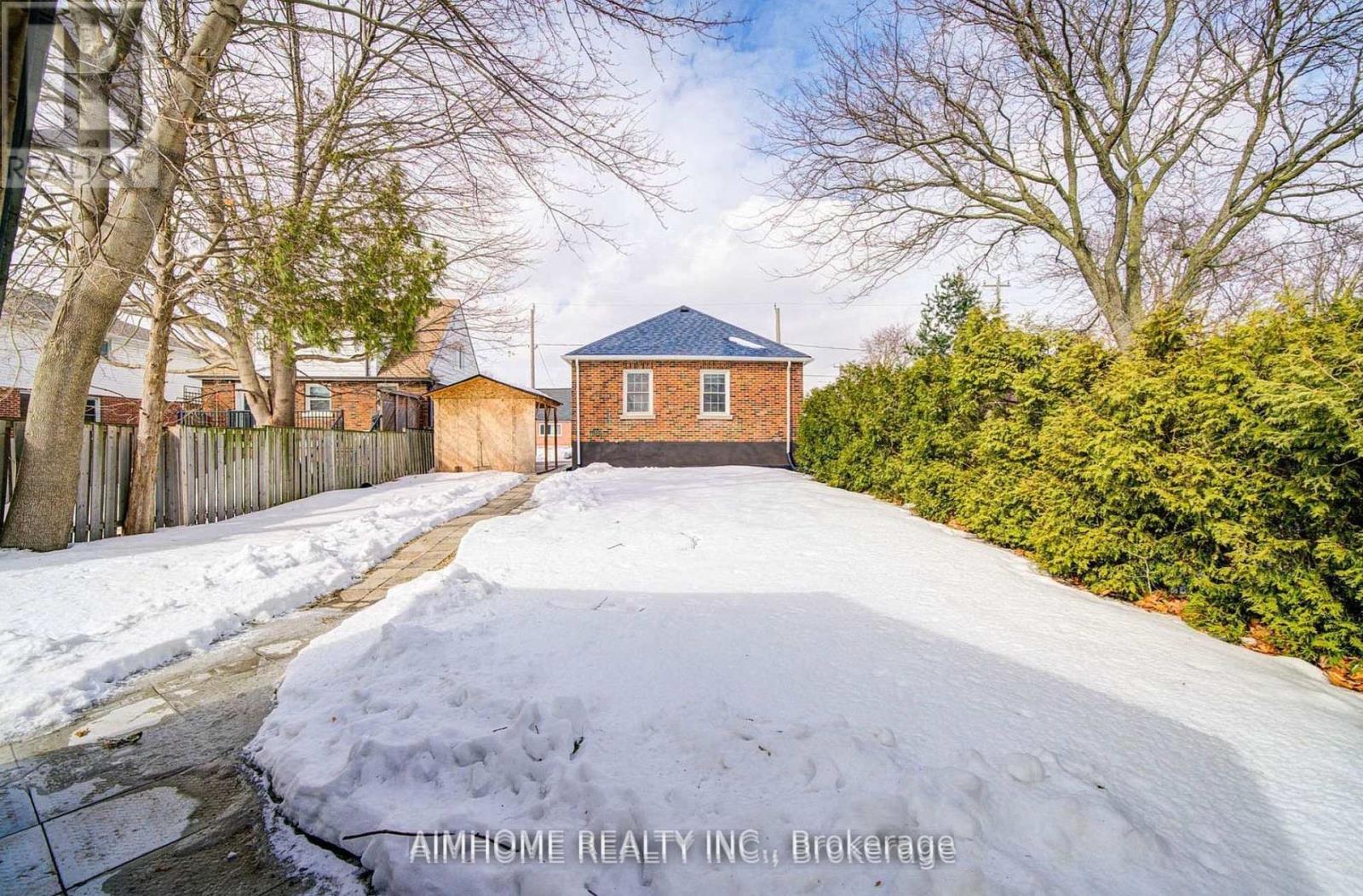 Upper Floor - 221 St Lawrence Street, Whitby, Ontario  L1N 1G9 - Photo 25 - E12534362