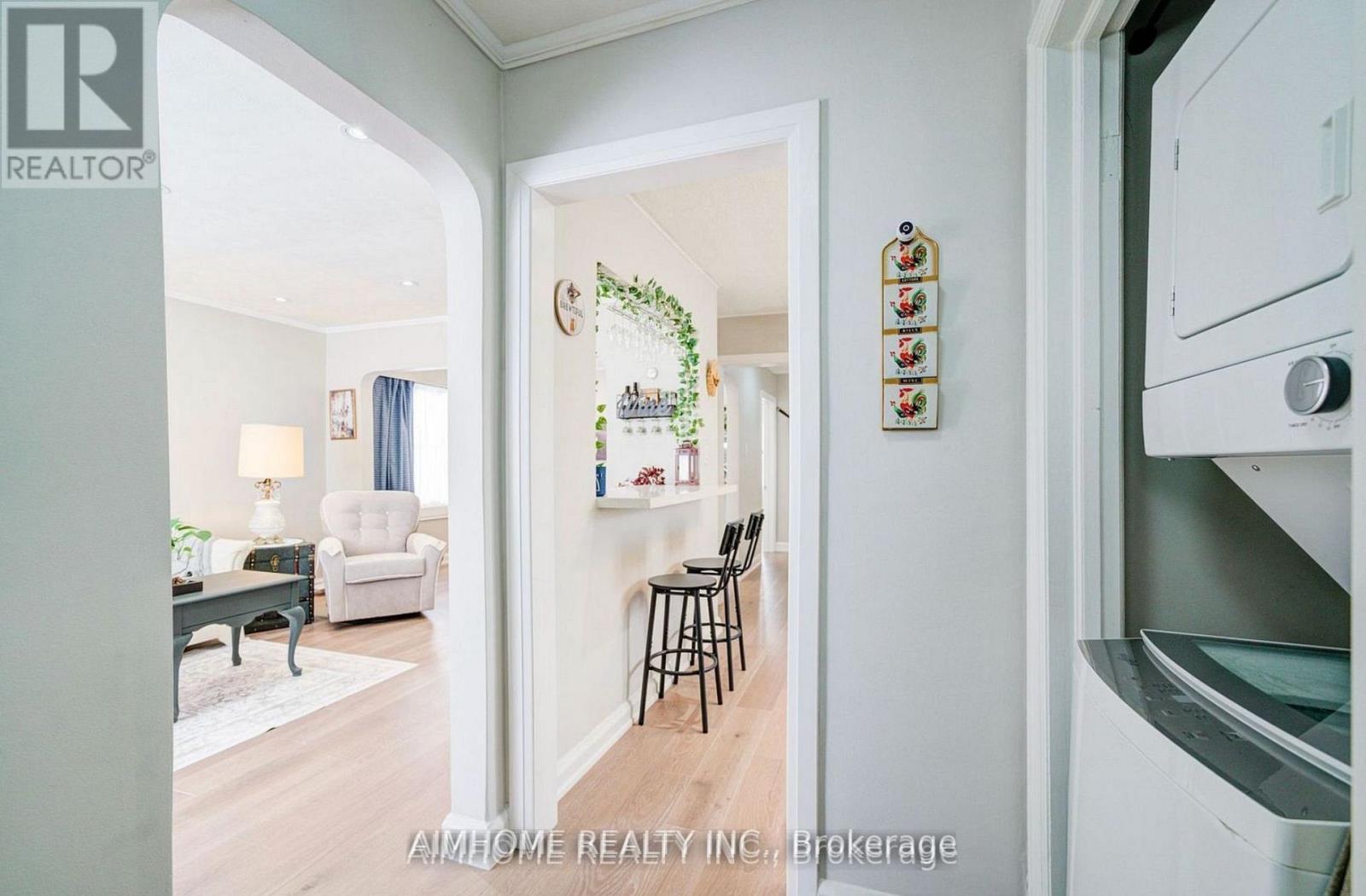 Upper Floor - 221 St Lawrence Street, Whitby, Ontario  L1N 1G9 - Photo 3 - E12534362