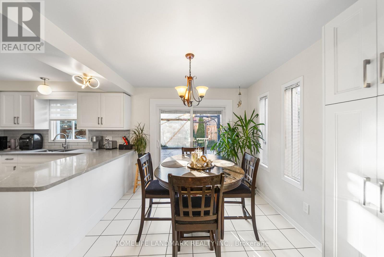 200 Fallingbrook Street, Whitby, Ontario  L1R 2B1 - Photo 17 - E12534378