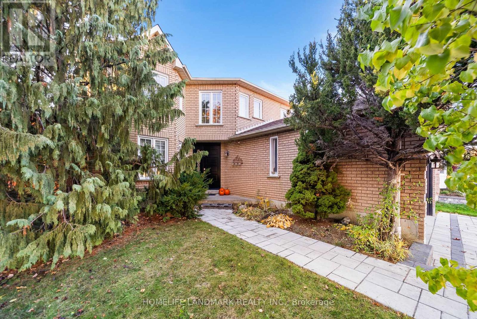 200 Fallingbrook Street, Whitby, Ontario  L1R 2B1 - Photo 2 - E12534378