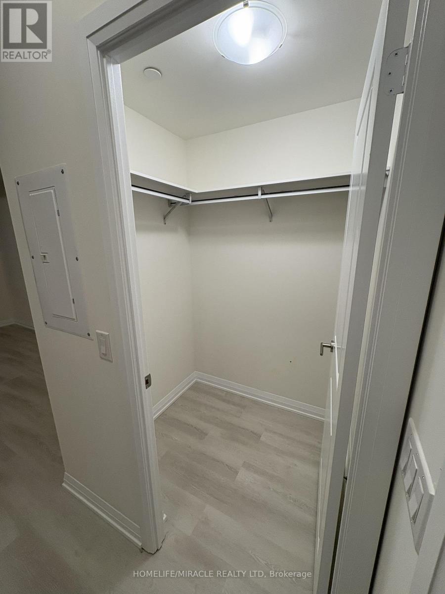 704 - 3260 Sheppard Avenue E, Toronto, Ontario  M1T 3K3 - Photo 11 - E12534424