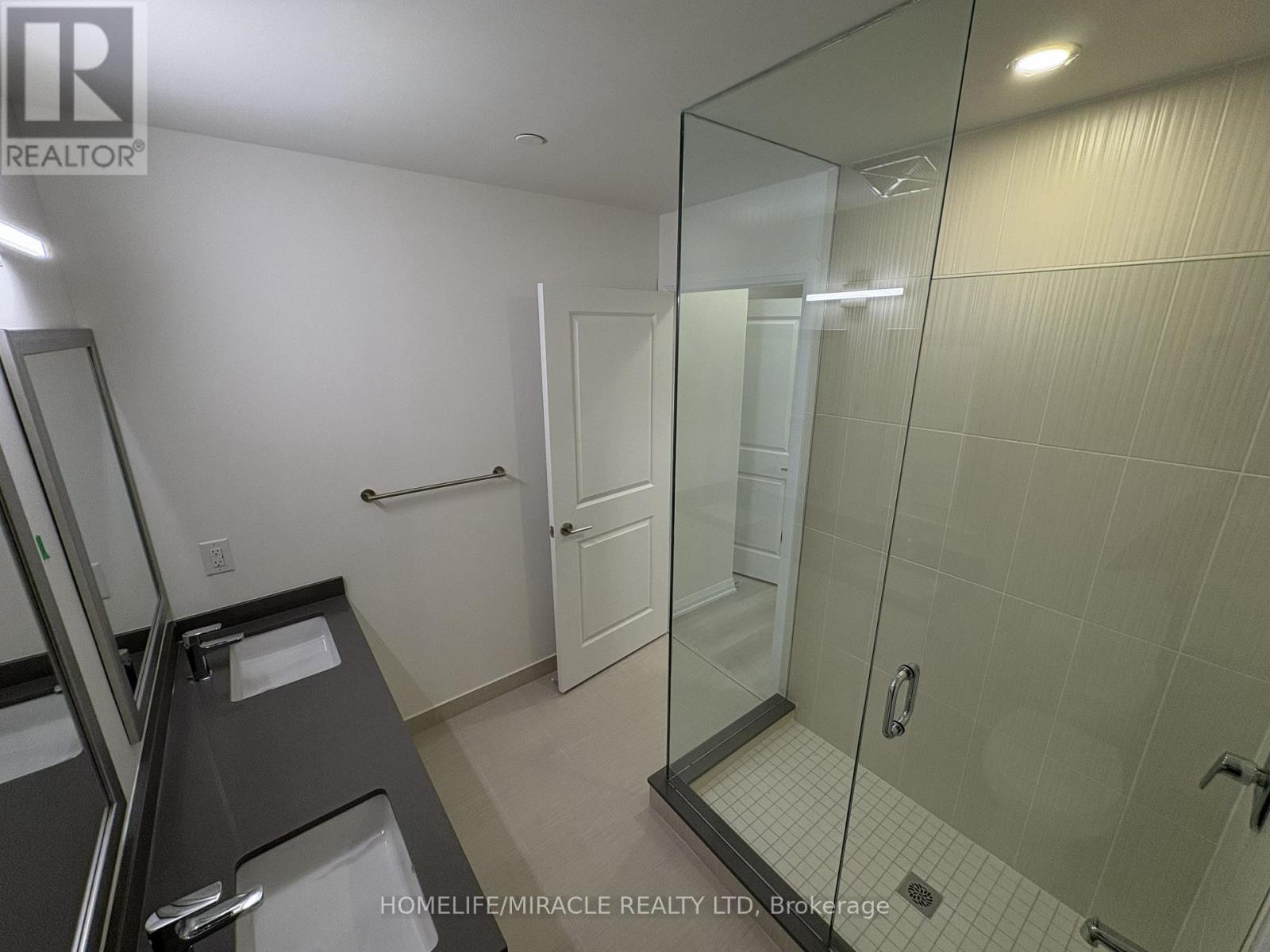 704 - 3260 Sheppard Avenue E, Toronto, Ontario  M1T 3K3 - Photo 14 - E12534424