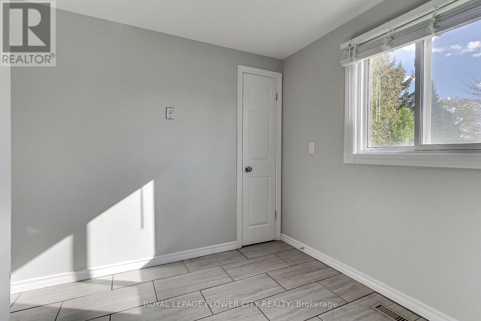 21 Brisbourne Grove, Toronto, Ontario  M1B 1P2 - Photo 17 - E12534470