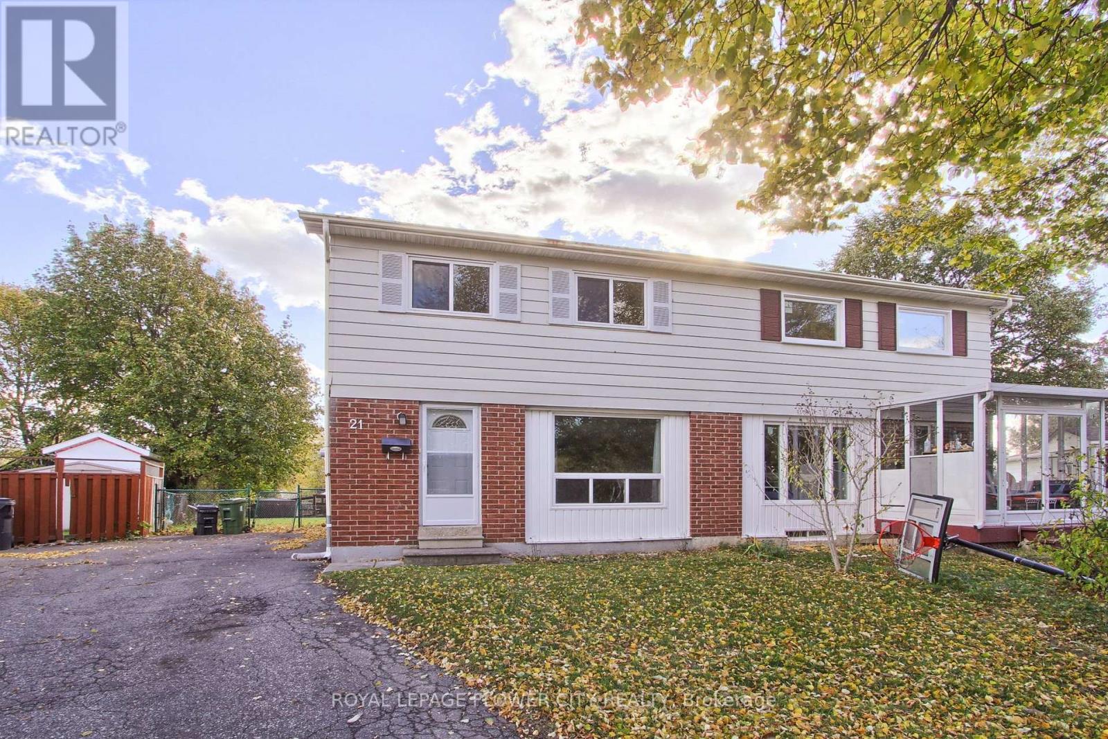 21 Brisbourne Grove, Toronto, Ontario  M1B 1P2 - Photo 2 - E12534470