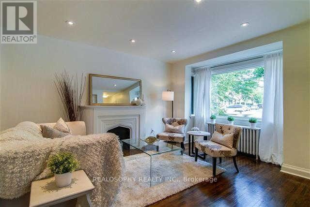 Upper - 827 Kingston Road, Toronto, Ontario  M4E 1R9 - Photo 4 - E12534546