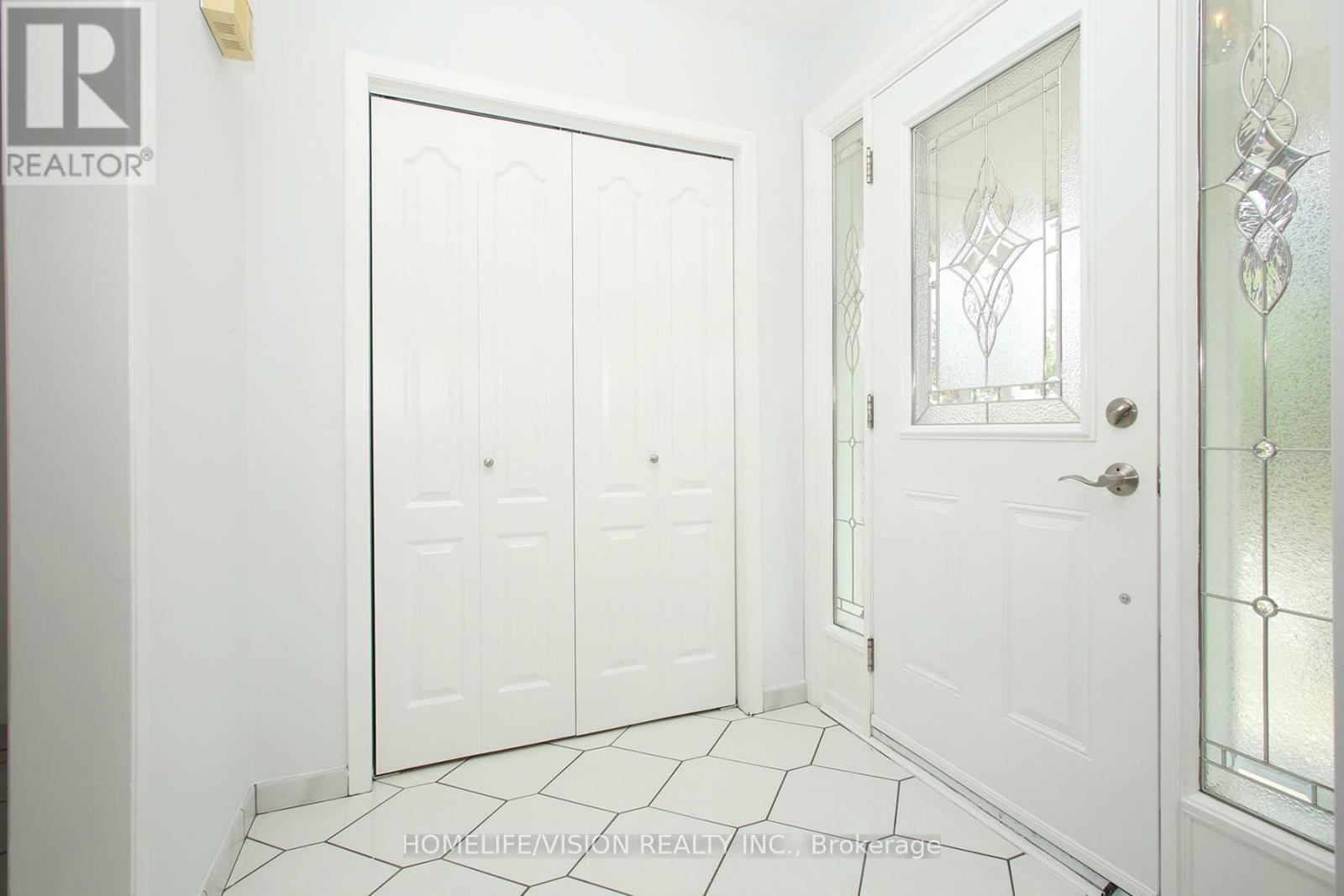 64 Orangewood Crescent, Toronto, Ontario  M1W 1C7 - Photo 5 - E12534550