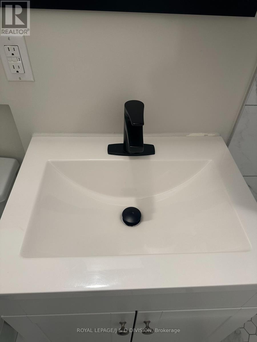 301 - 325 Sammon Avenue, Toronto, Ontario  M4J 2A1 - Photo 11 - E12534570