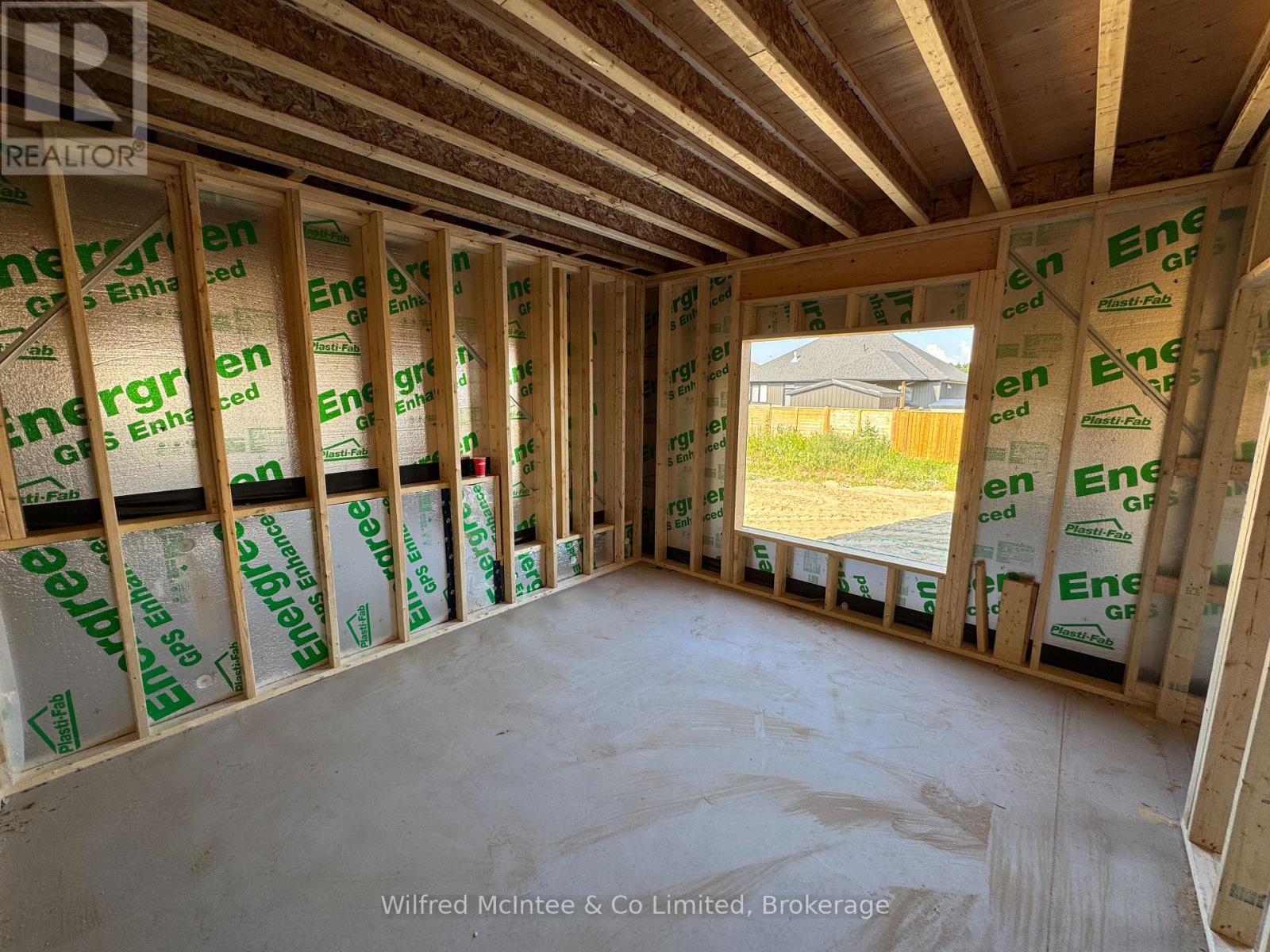 212 Devinwood Avenue, Brockton, Ontario N0G 2V0 - Photo 11 - X12277695