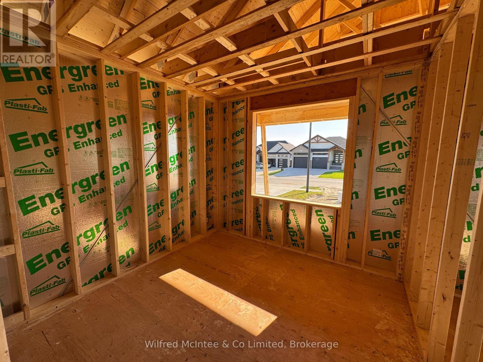 212 Devinwood Avenue, Brockton, Ontario N0G 2V0 - Photo 10 - X12277695