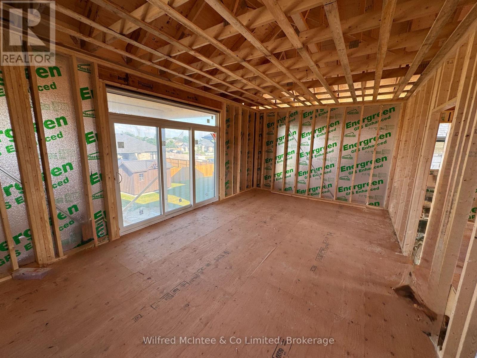 212 Devinwood Avenue, Brockton, Ontario N0G 2V0 - Photo 7 - X12277695