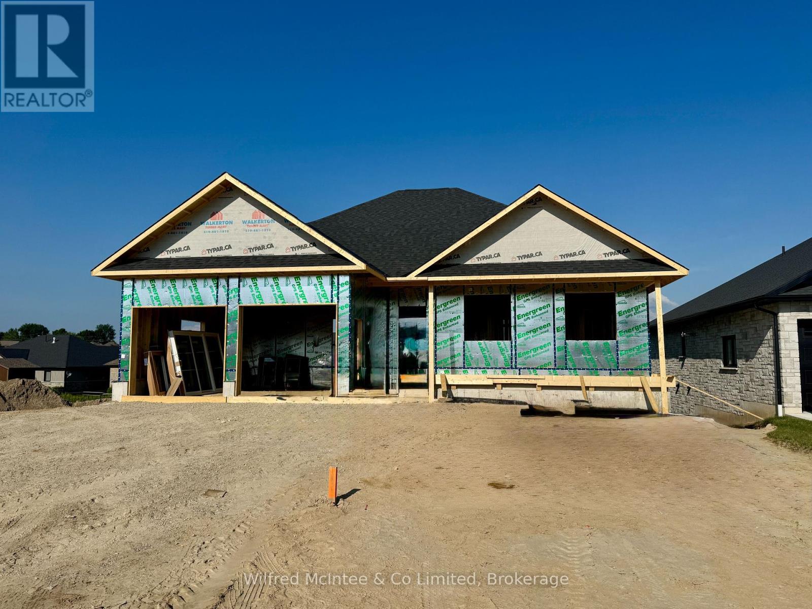 212 Devinwood Avenue, Brockton, Ontario N0G 2V0 - Photo 3 - X12277695