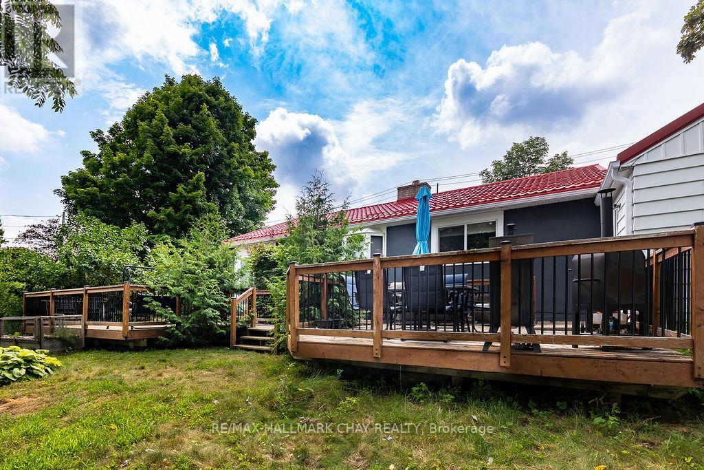 325 Innisfil Street, Barrie, Ontario  L4N 3G4 - Photo 8 - S12534348