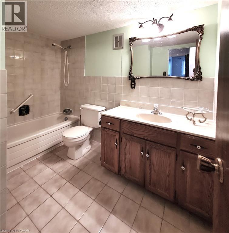 6 Walton Avenue Unit# 104, Kitchener, Ontario  N2C 2B5 - Photo 17 - 40786148