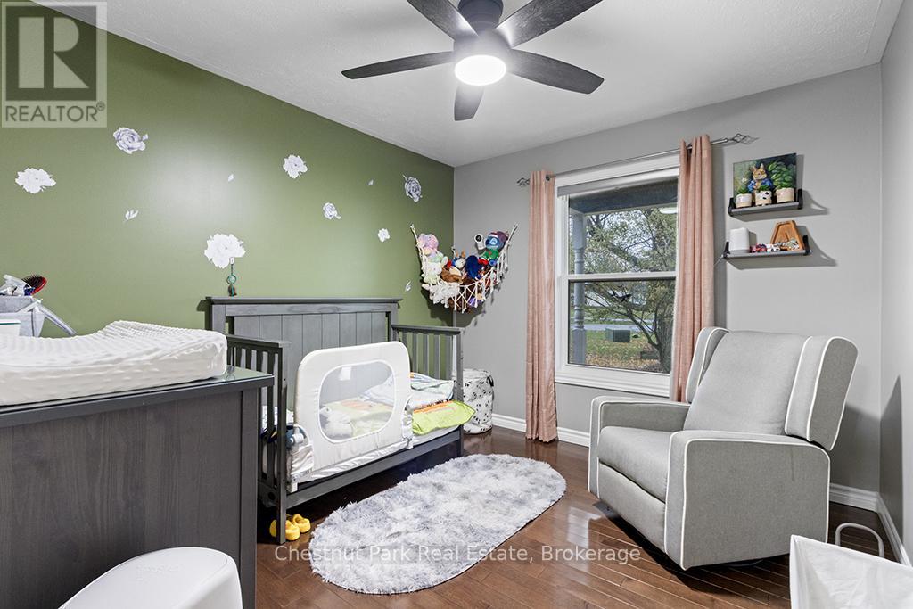 115 Mary Avenue, Georgian Bluffs, Ontario  N4K 5N5 - Photo 24 - X12534682